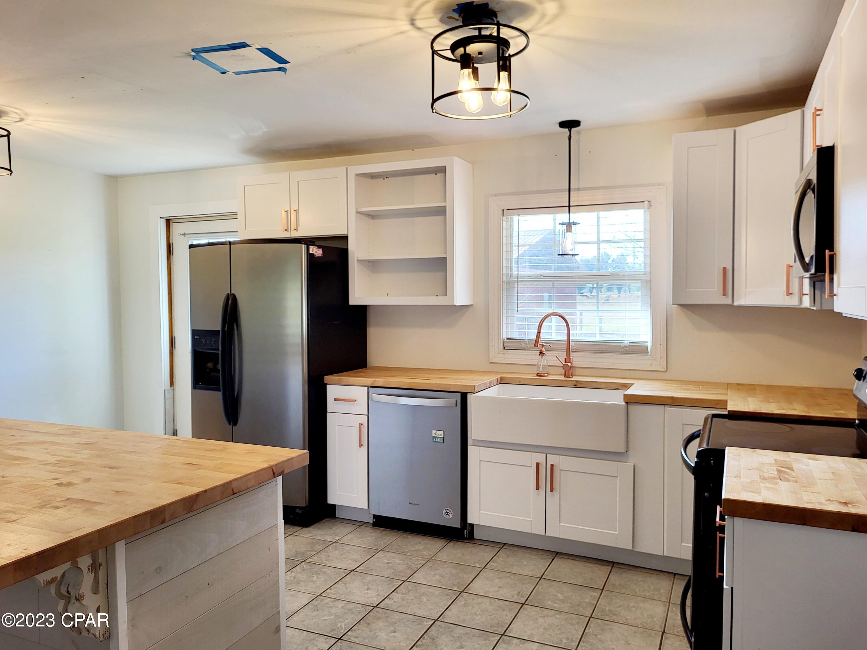 4345 Peanut Road Cottondale, FL 32431 - Photo 5 of 50