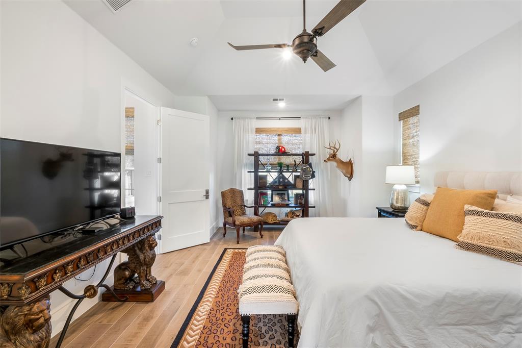 9305 Bellechase Road Granbury, TX 76049 - Photo 25 of 39 Primary Bedroom