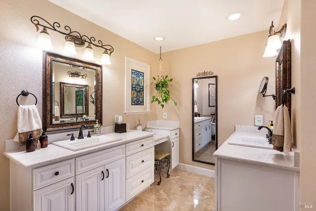 a view of a hallway with windows