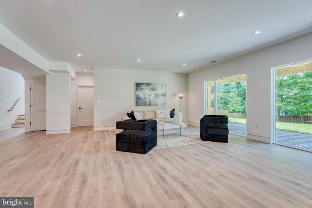 $3,600,000 | 6004 Balsam Drive, McLean, VA 22101