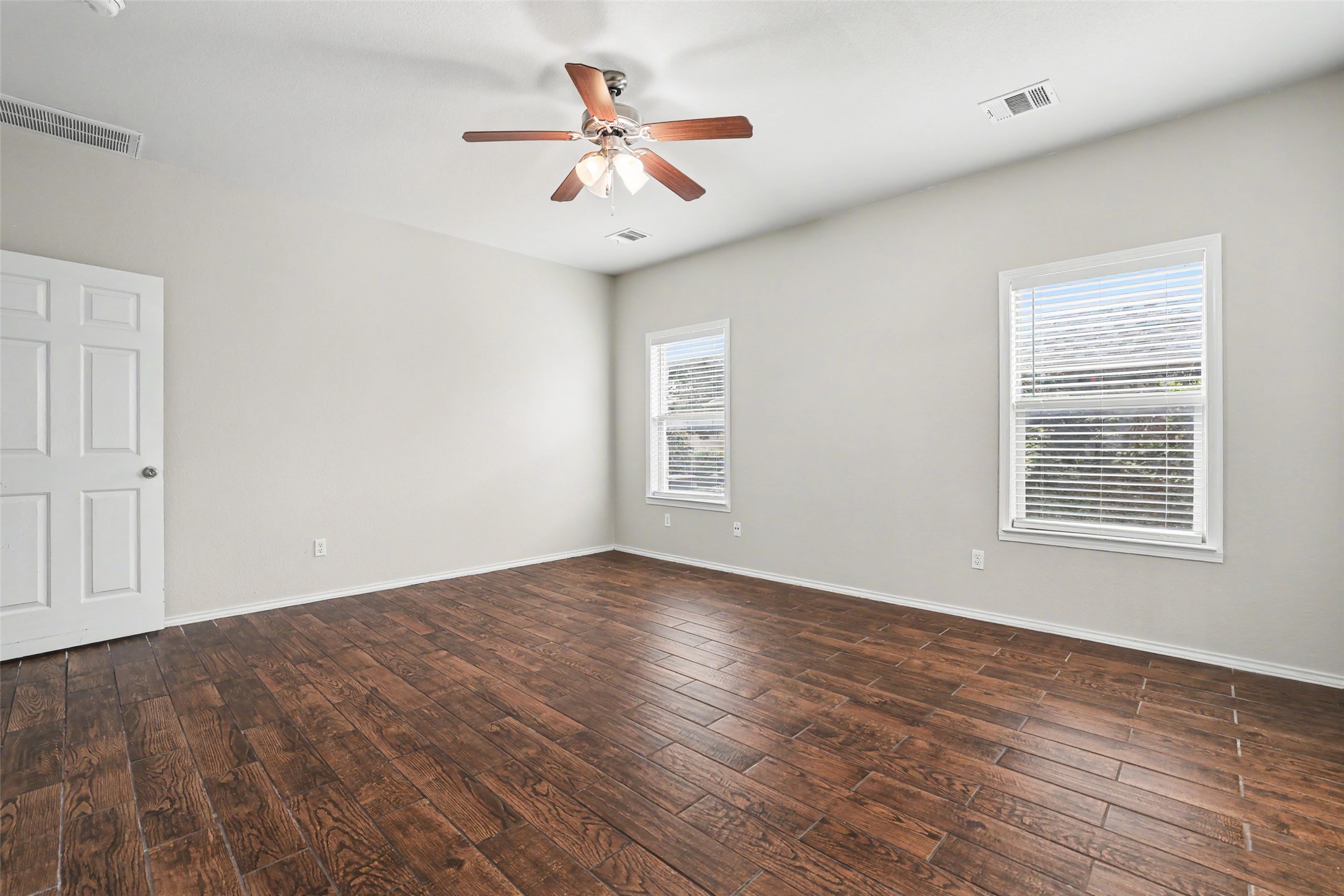 400 Falcon Lane Leander, TX 78641 - Photo 16 of 35
