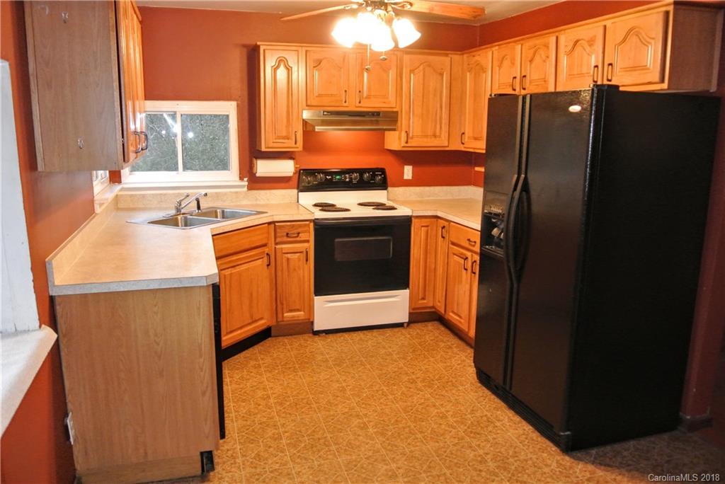 75 Lower Thomas Branch Road Marshall, NC 28753 - Photo 6 of 23