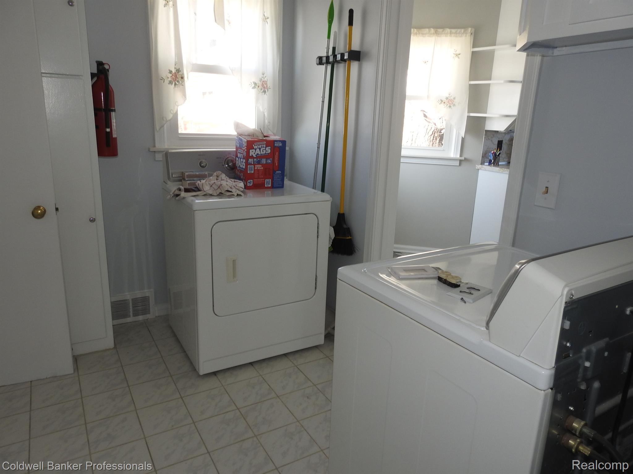 3066 Davison Road Lapeer, MI 48446 - Photo 16 of 22