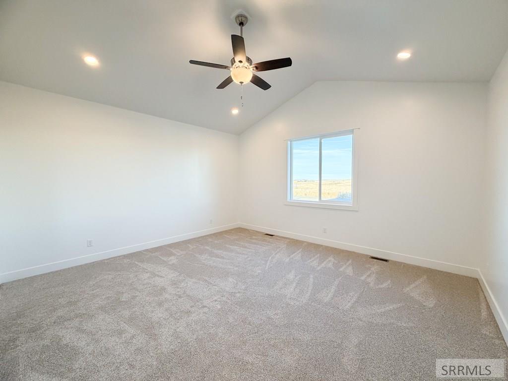 97 North Hillside Road Idaho Falls, ID 83402 - Photo 15 of 46