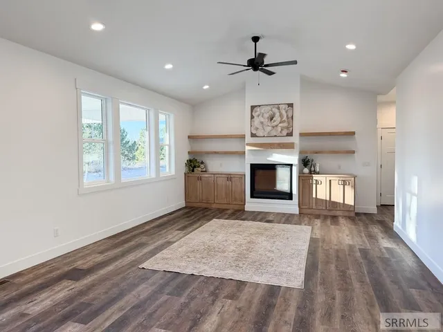 $550,000 | 97 North Hillside Road, Idaho Falls, ID 83402