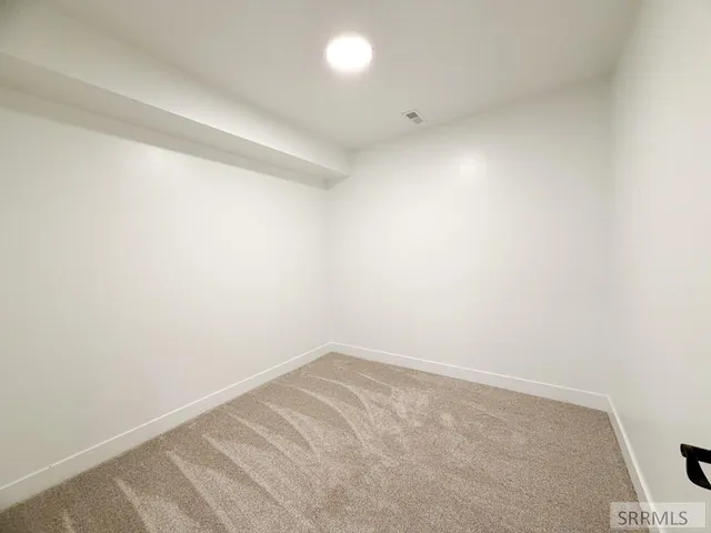 $550,000 | 97 North Hillside Road, Idaho Falls, ID 83402