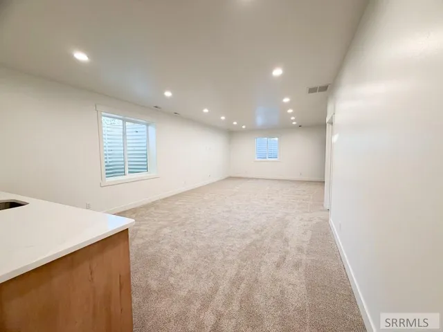 $550,000 | 97 North Hillside Road, Idaho Falls, ID 83402