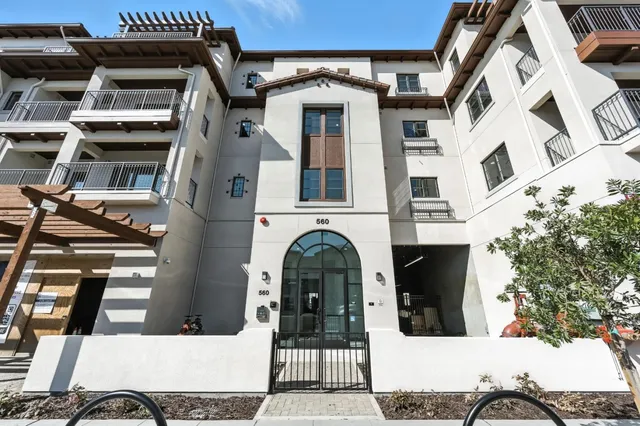 $1,620,000 | 560 El Camino Real, Unit 207, San Carlos, CA 94070