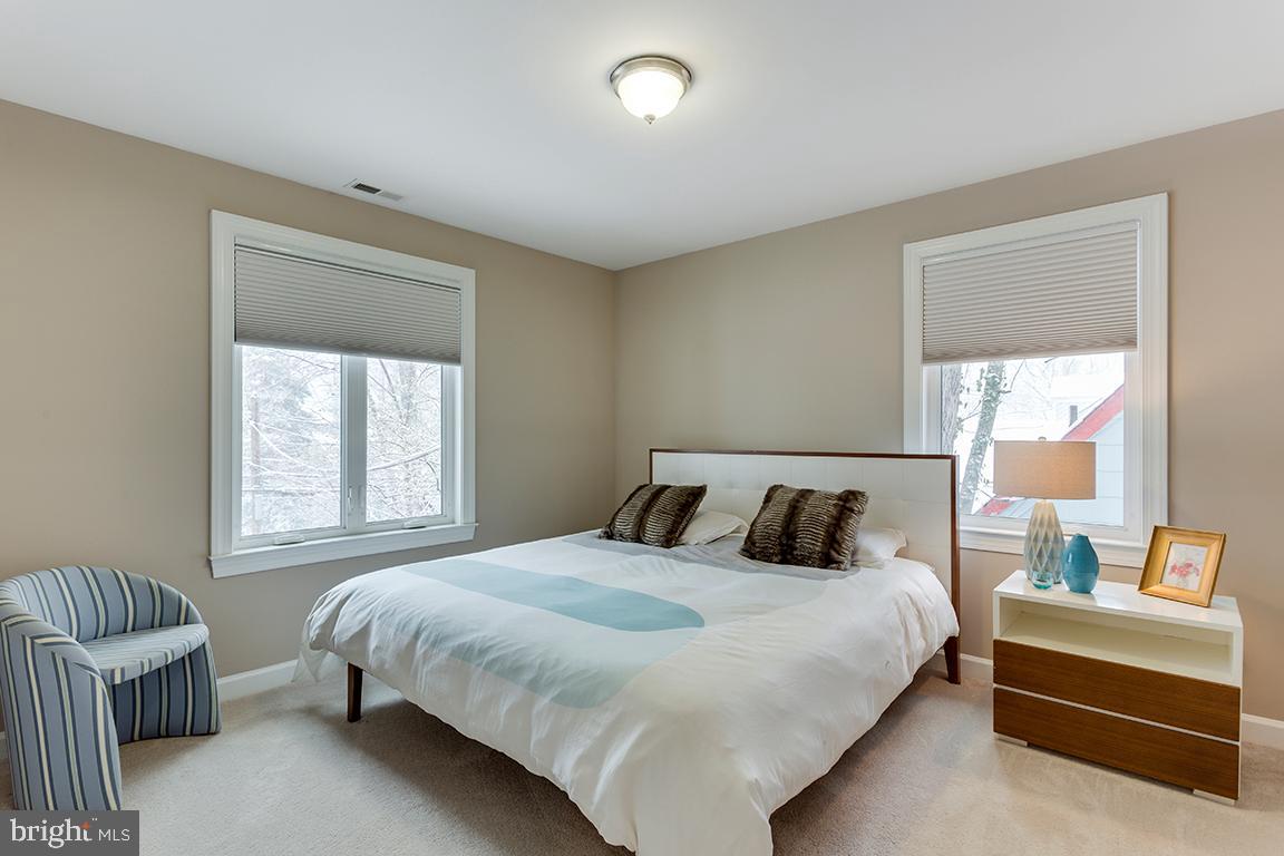 5618 Greentree Road Bethesda, MD 20817 - Photo 17 of 32 Bedroom 2