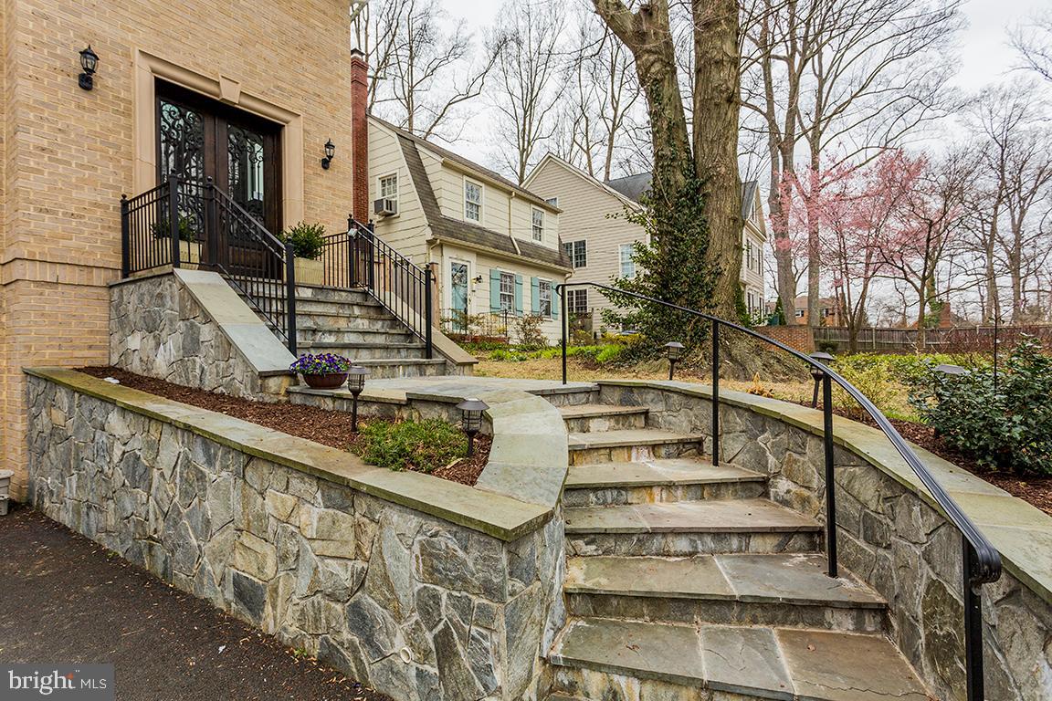 5618 Greentree Road Bethesda, MD 20817 - Photo 4 of 32 Beautiful hardscaped entrance