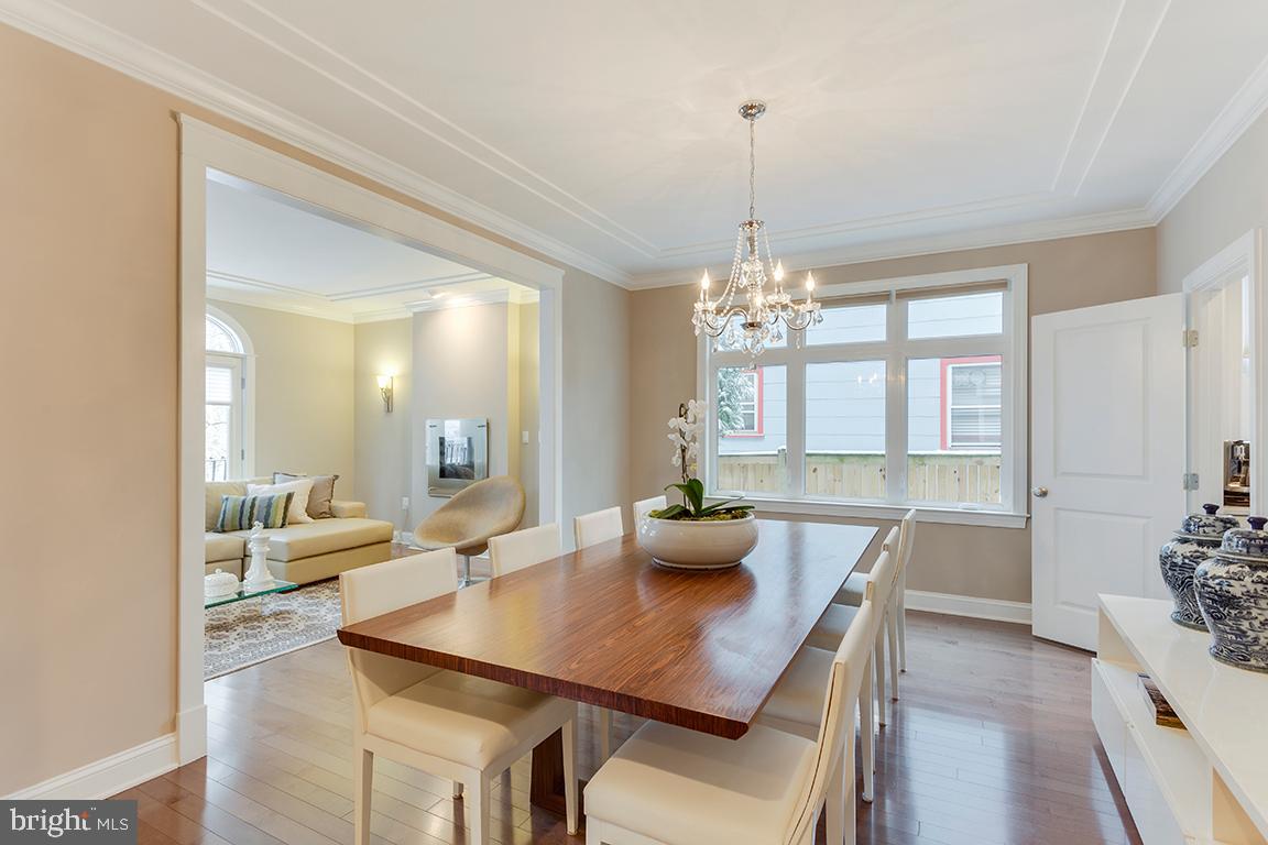 5618 Greentree Road Bethesda, MD 20817 - Photo 7 of 32 Large Dining Room