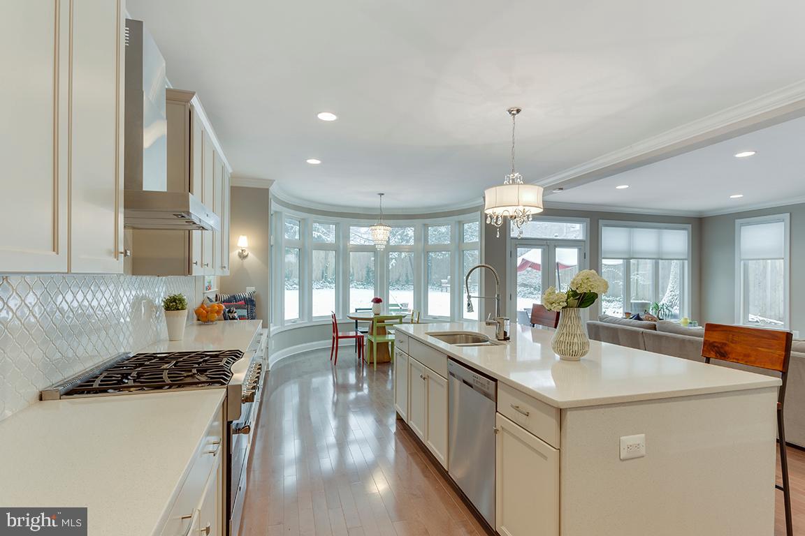 5618 Greentree Road Bethesda, MD 20817 - Photo 9 of 32 Fantastic kitchen w Stainless Steel appliances