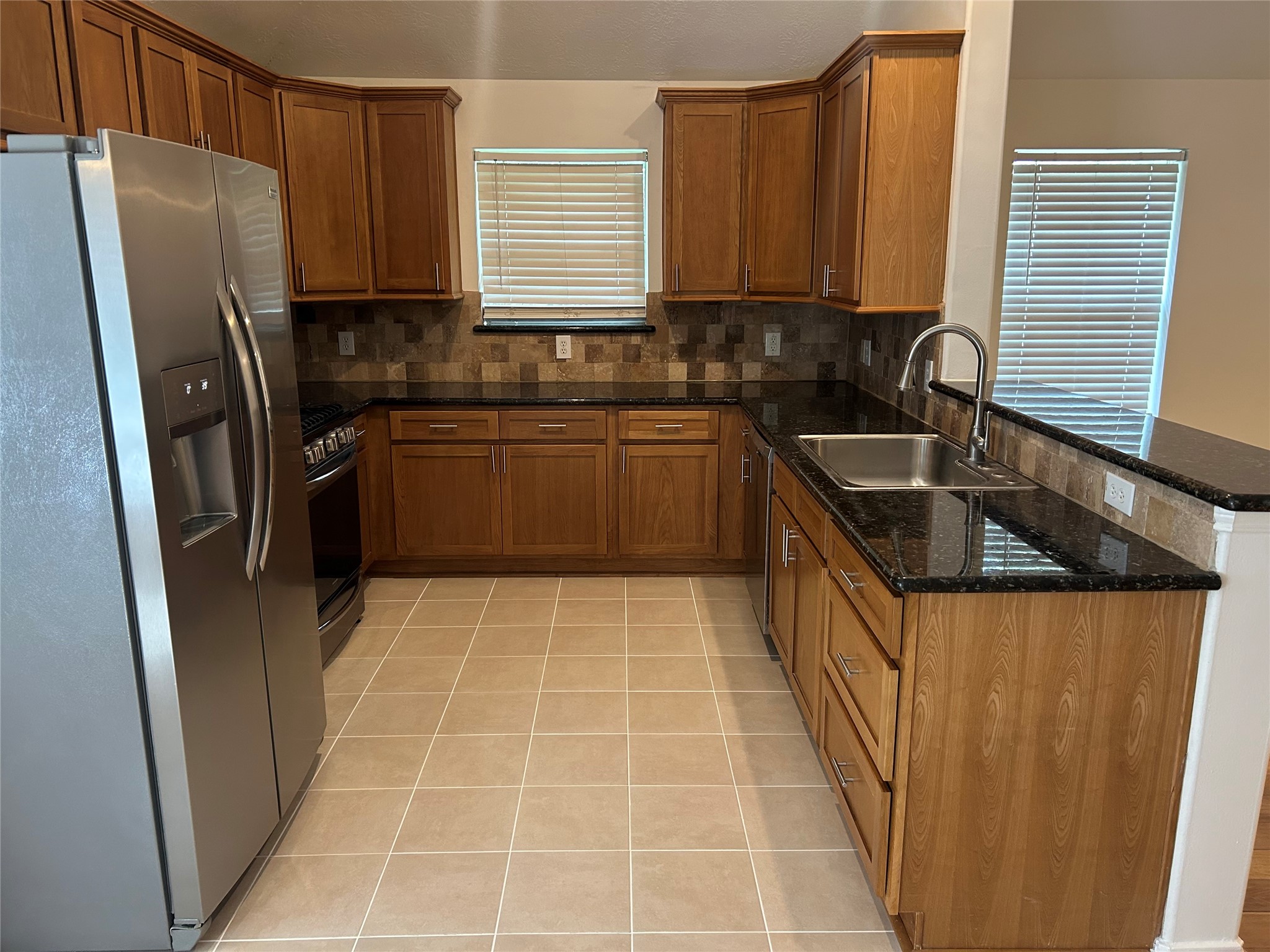 5523 Autumn Ash Lane Rosharon, TX 77583 - Photo 8 of 19