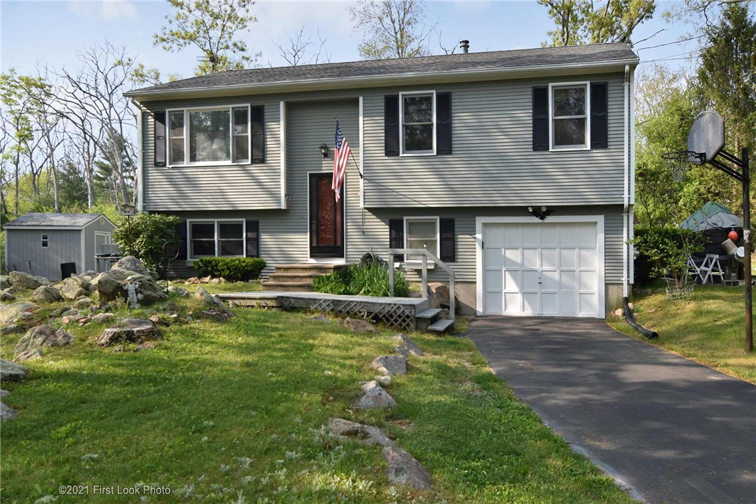 94 Buttonwoods Road Richmond, RI 02898 - Photo 3 of 32