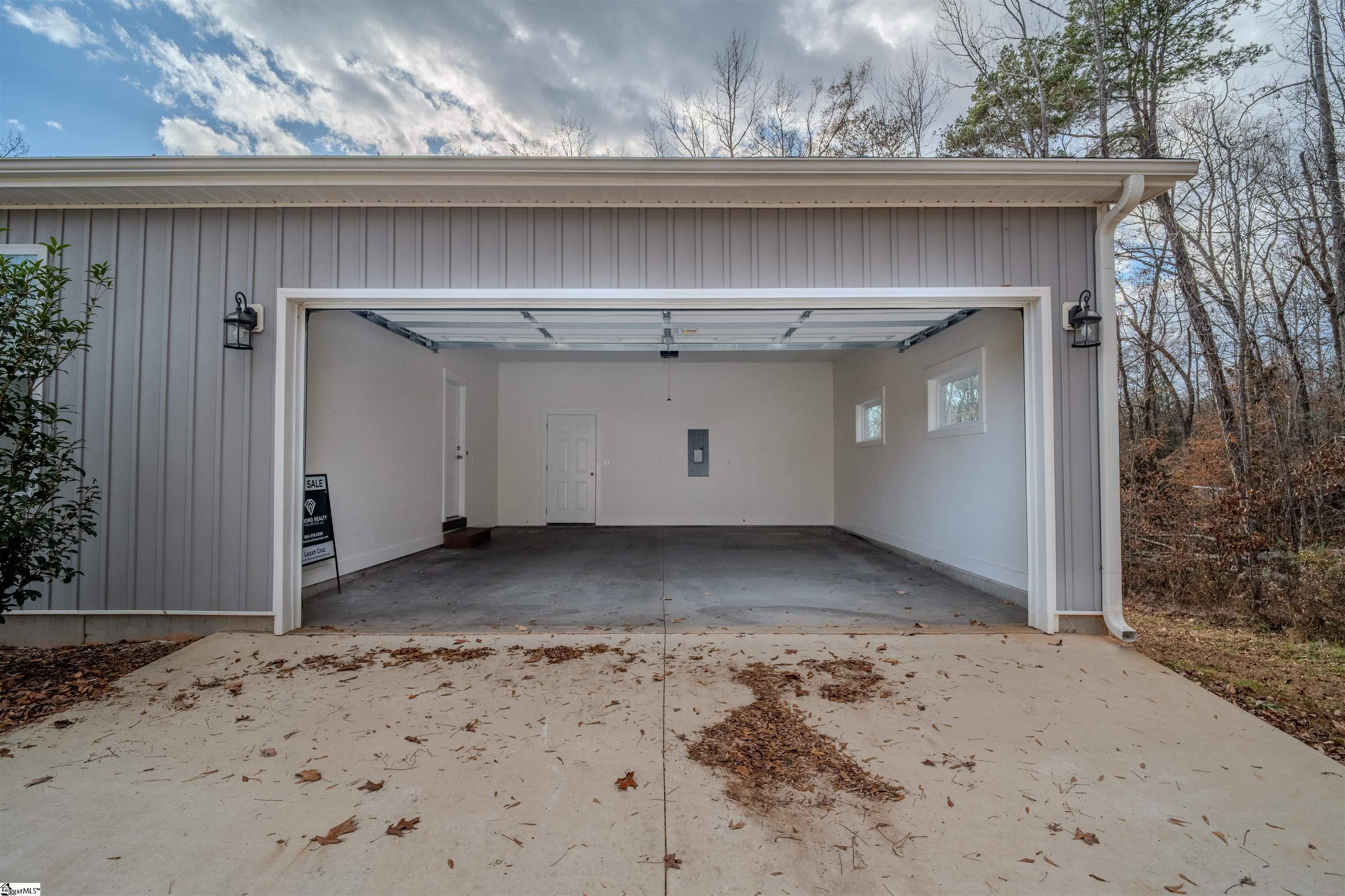 1211 Lake Cunningham Road Greer, SC 29651 - Photo 5 of 46 Gallery Image 5
