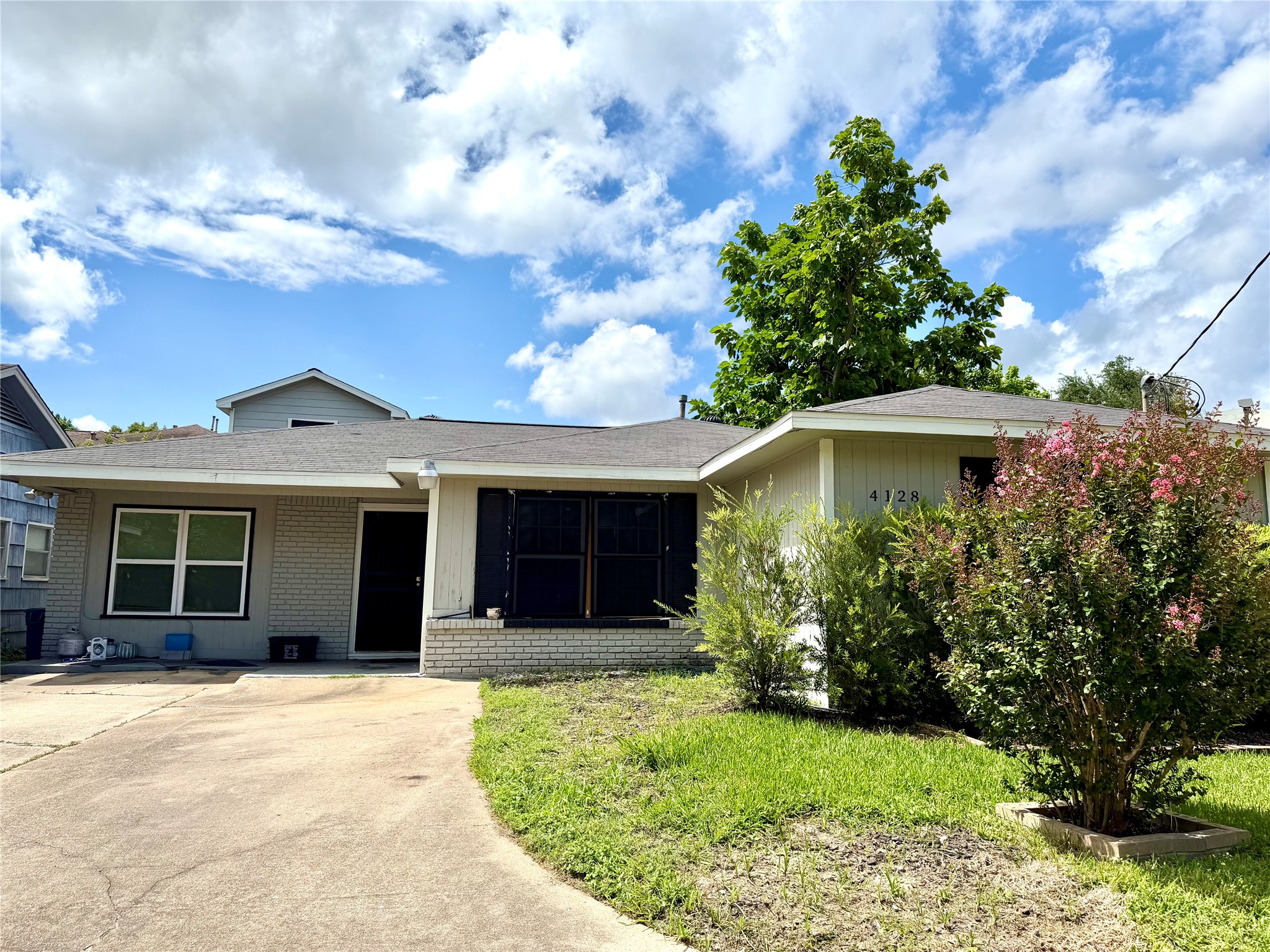 4128 Bissonnet Street Houston, TX 77005 - Photo 1 of 28