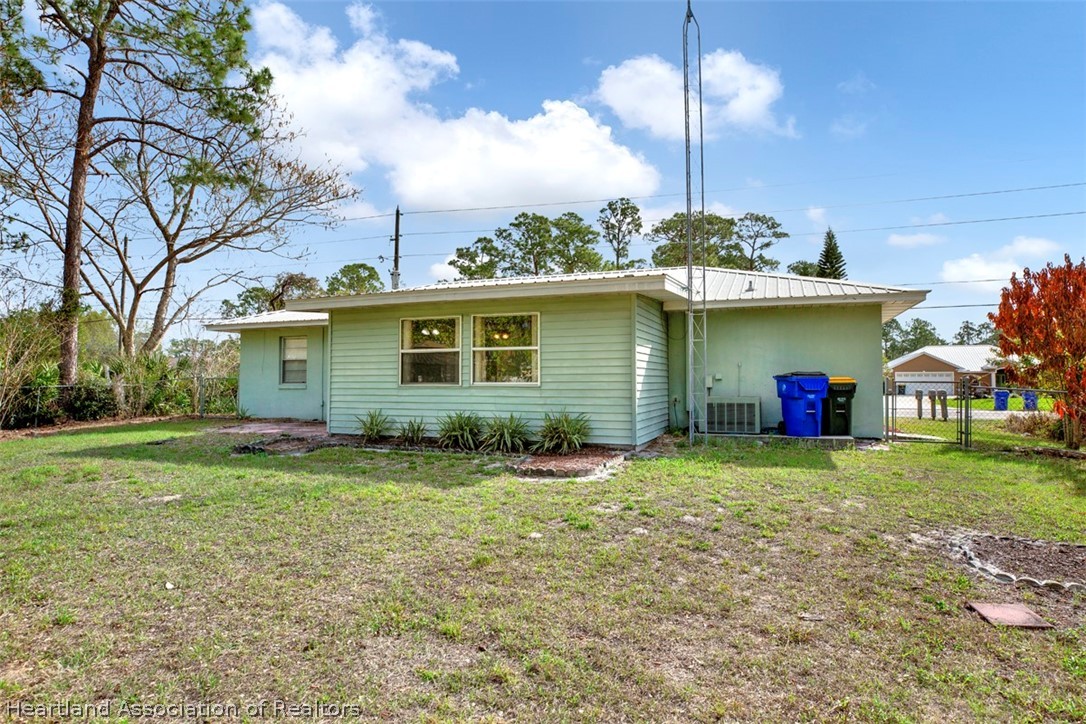 5415 Lakewood Road Sebring, FL 33875 - Photo 33 of 36 Gallery Image 33