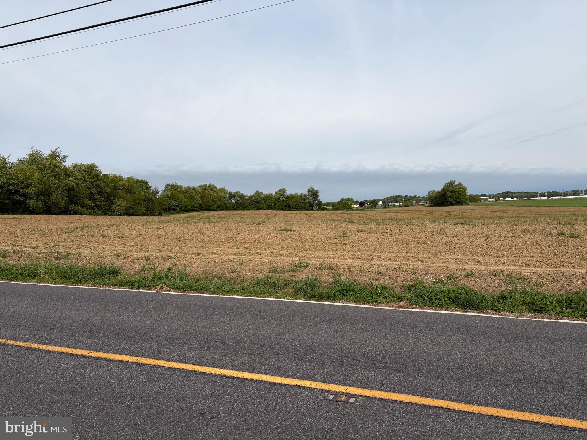 216 Shiloh Road Bridgeton, NJ 08302 - Photo 2 of 2 a view of a lake with a city view