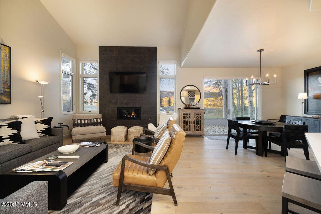 170 Wildflower Place, Unit 11 Edwards, CO 81632 - Photo 3 of 19 2510_170_wildflower_pl_11_interior_livin