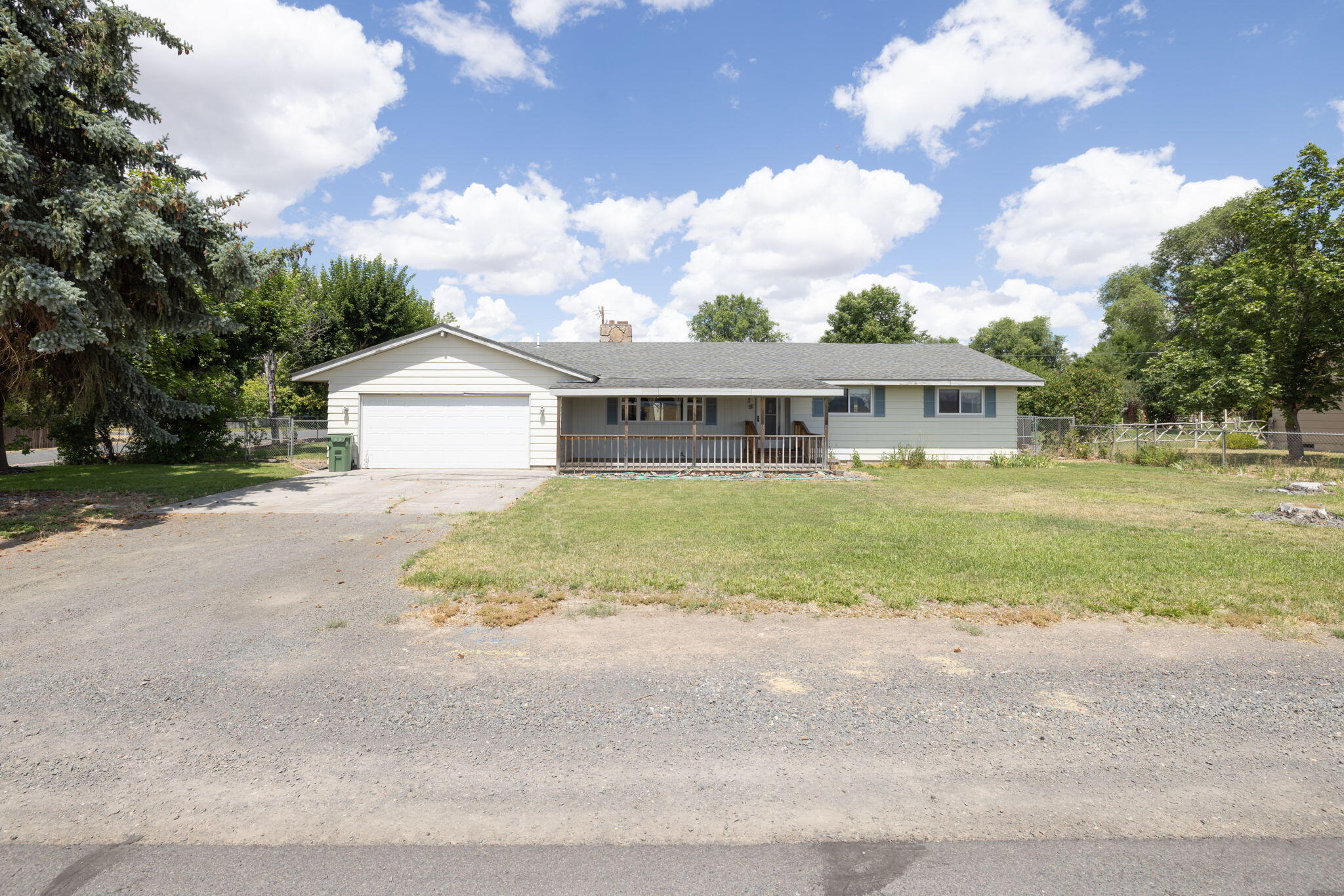 415 9th Street Metolius, OR 97741 - Photo 1 of 49 1-web-or-mls-415 9th Street-45