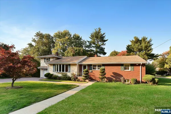 $7,500 | 4 Marconi Street, Tenafly, NJ 07670