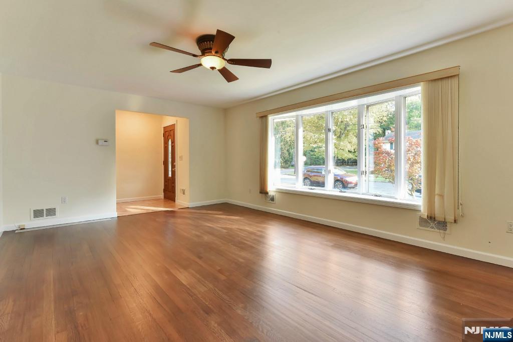 4 Marconi Street Tenafly, NJ 07670 - Photo 20 of 35