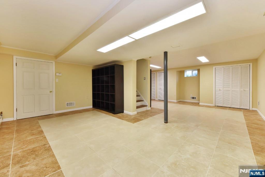 4 Marconi Street Tenafly, NJ 07670 - Photo 26 of 35