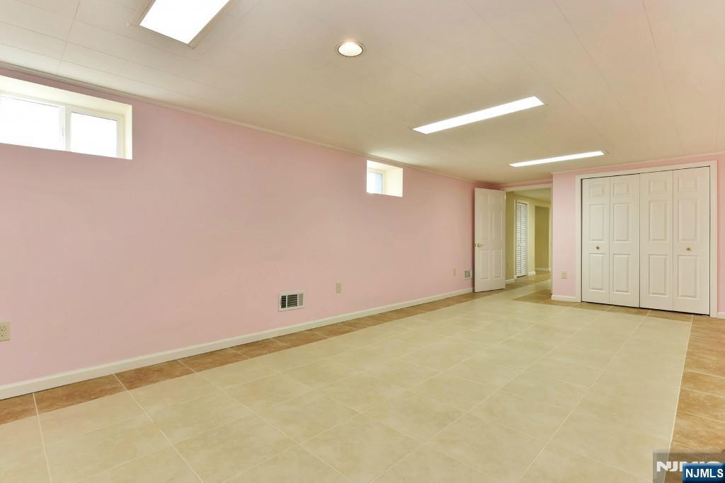 4 Marconi Street Tenafly, NJ 07670 - Photo 29 of 35