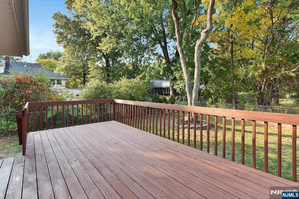 4 Marconi Street Tenafly, NJ 07670 - Photo 30 of 35