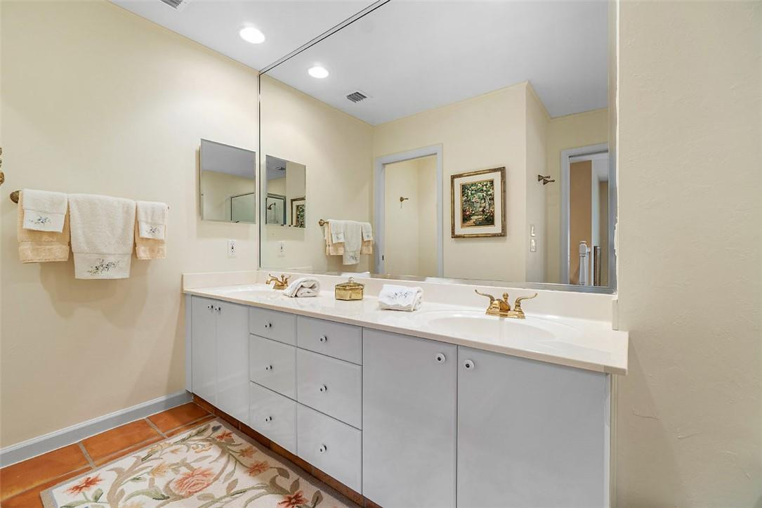6366 Northwest 23rd Street Boca Raton, FL 33434 - Photo 27 of 37 Upstairs Batroom