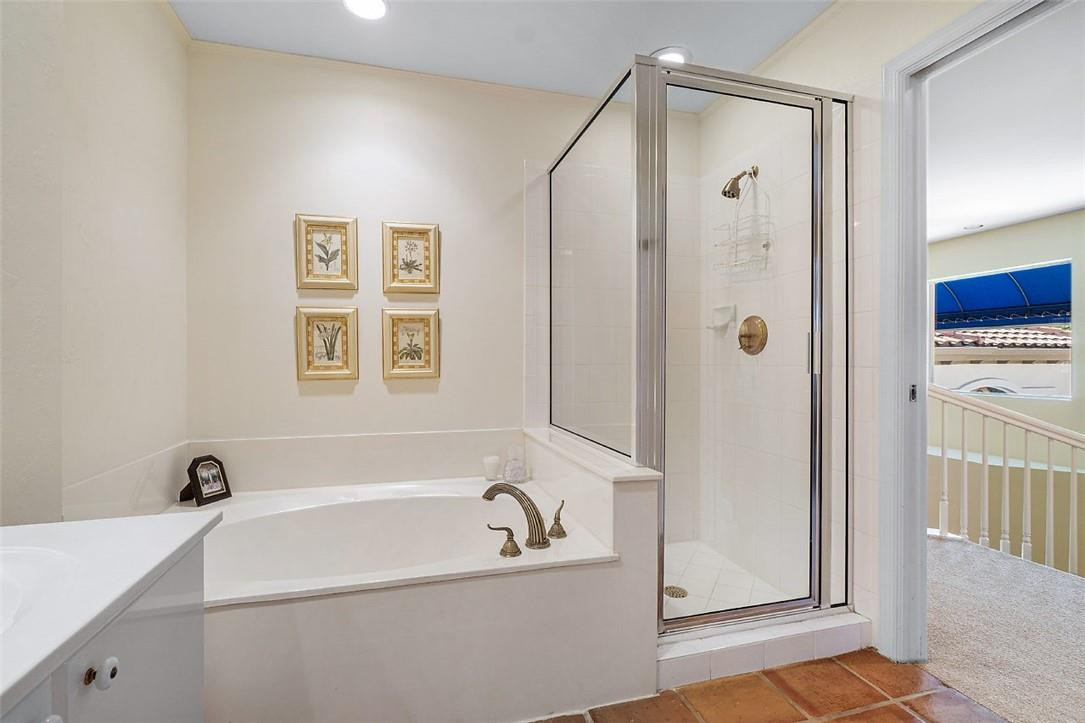 6366 Northwest 23rd Street Boca Raton, FL 33434 - Photo 28 of 37 Upstairs Bathroom