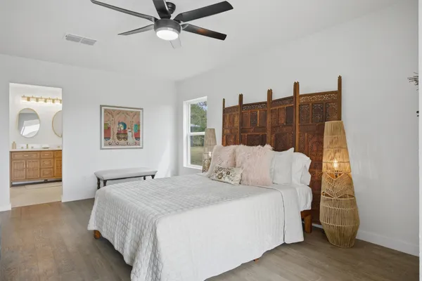 $1,300,000 | 5203 Cueva Drive, Austin, TX 78738