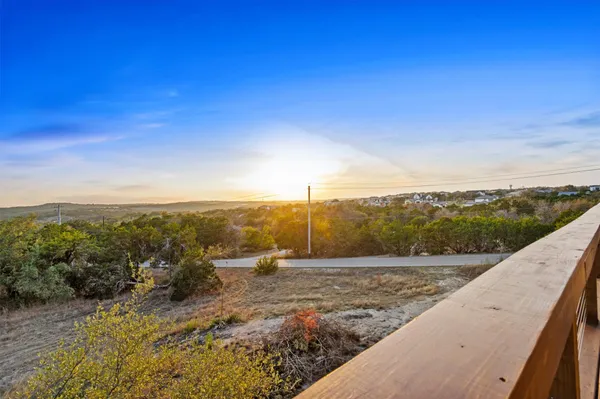 $1,195,000 | 5203 Cueva Drive, Austin, TX 78738