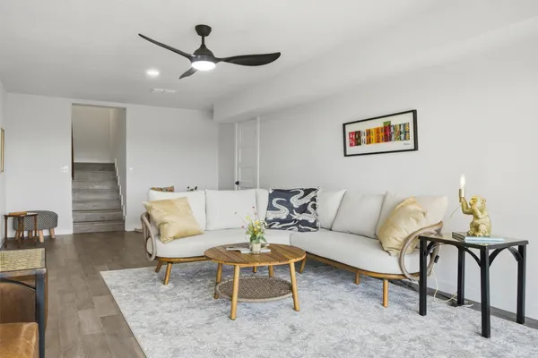 $1,195,000 | 5203 Cueva Drive, Austin, TX 78738