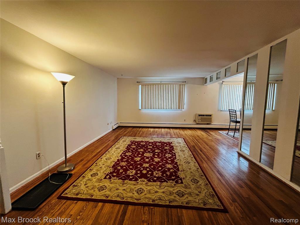 4113 Telegraph Road, Unit B117 Bloomfield Hills, MI 48302 - Photo 4 of 28