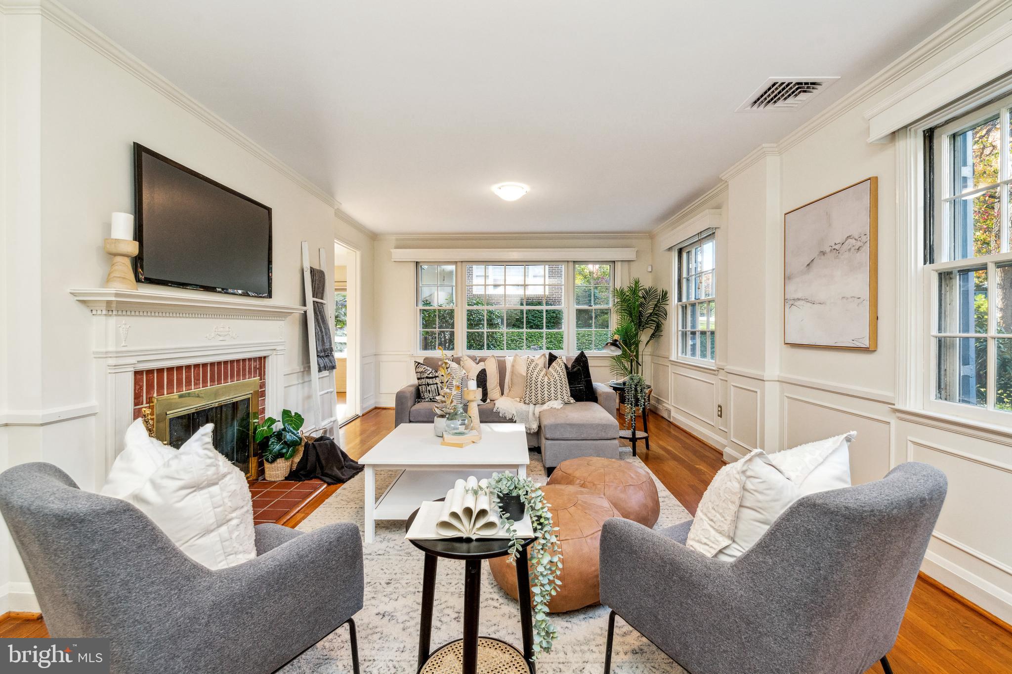 203 Churchwardens Road Baltimore, MD 21212 - Photo 5 of 48 Formal Living Rm with Fireplace