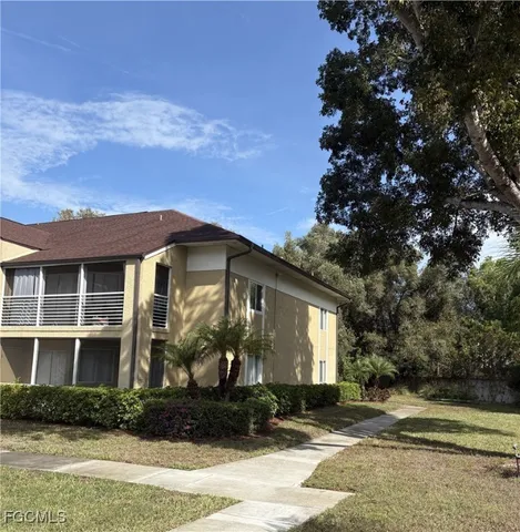 $179,900 | 3140 Seasons Way, Unit 514, Estero, FL 33928