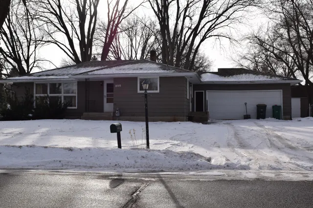 $315,000 | 800 Sumac Lane, Glencoe, MN 55336