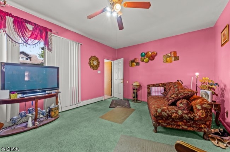 42 Scheerer Avenue Newark, NJ 07112 - Photo 6 of 34