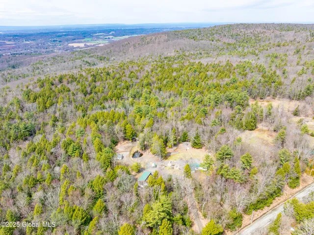 $329,900 | 77 Davitt Lake Road, Poestenkill, NY 12018