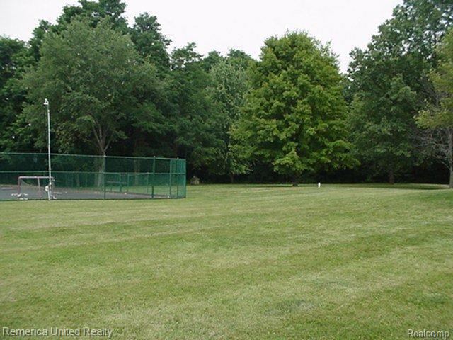 804 North Kellogg Road Howell, MI 48843 - Photo 51 of 61 TENNIS, HOCKEY, BASKETBALL, ETE