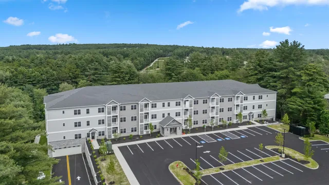 $434,900 | 10100 South Willow Street, Unit 207, Manchester, NH 03109