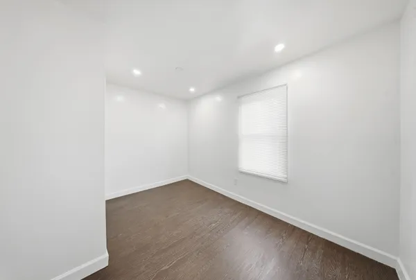 $179,900 | 14218 Marshall Avenue, Warren, MI 48089