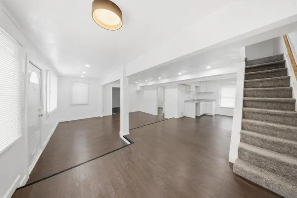 $179,900 | 14218 Marshall Avenue, Warren, MI 48089