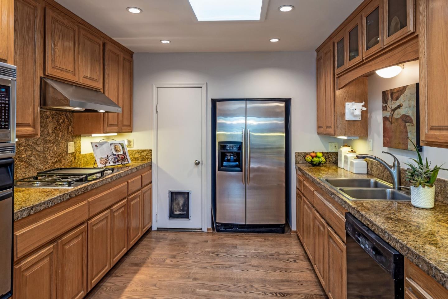 486 Valley View Drive Los Altos, CA 94024 - Photo 5 of 20