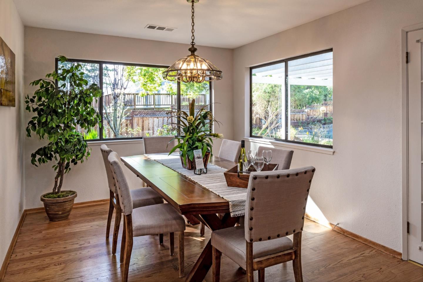 486 Valley View Drive Los Altos, CA 94024 - Photo 7 of 20