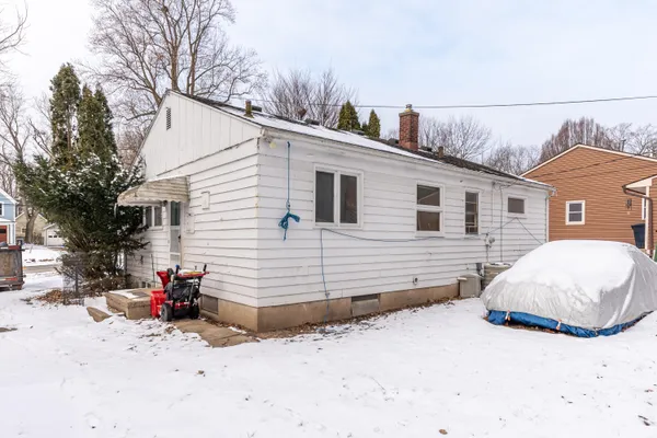 $324,900 | 1322 Miller Avenue, Ann Arbor, MI 48103