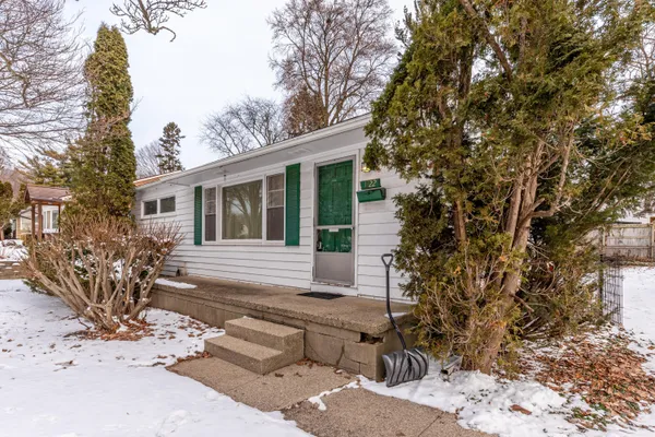 $324,900 | 1322 Miller Avenue, Ann Arbor, MI 48103