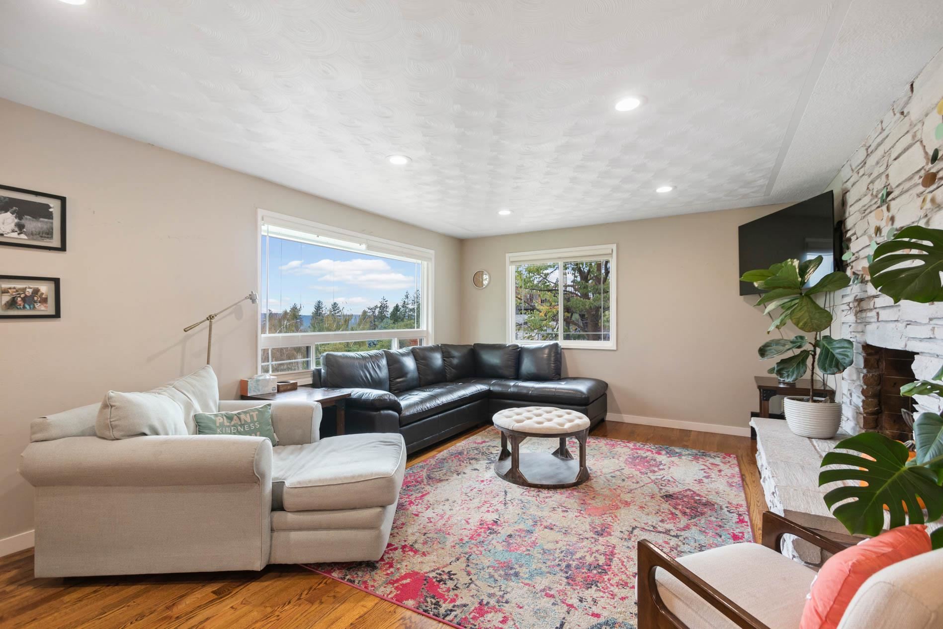 4315 West Arrowhead Road Spokane, WA 99208 - Photo 2 of 25 Gallery Image 2
