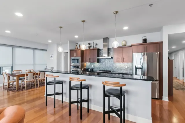 $1,115,000 | 137 East Wilson Street, Unit 210, Madison, WI 53703